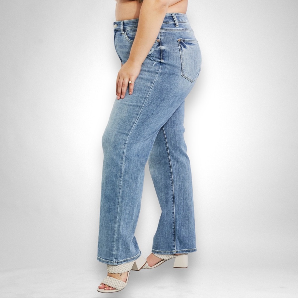 NWT JUDY BLUE plus size Medium Wash Rachel Straight Leg Jeans - Picture 3 of 4